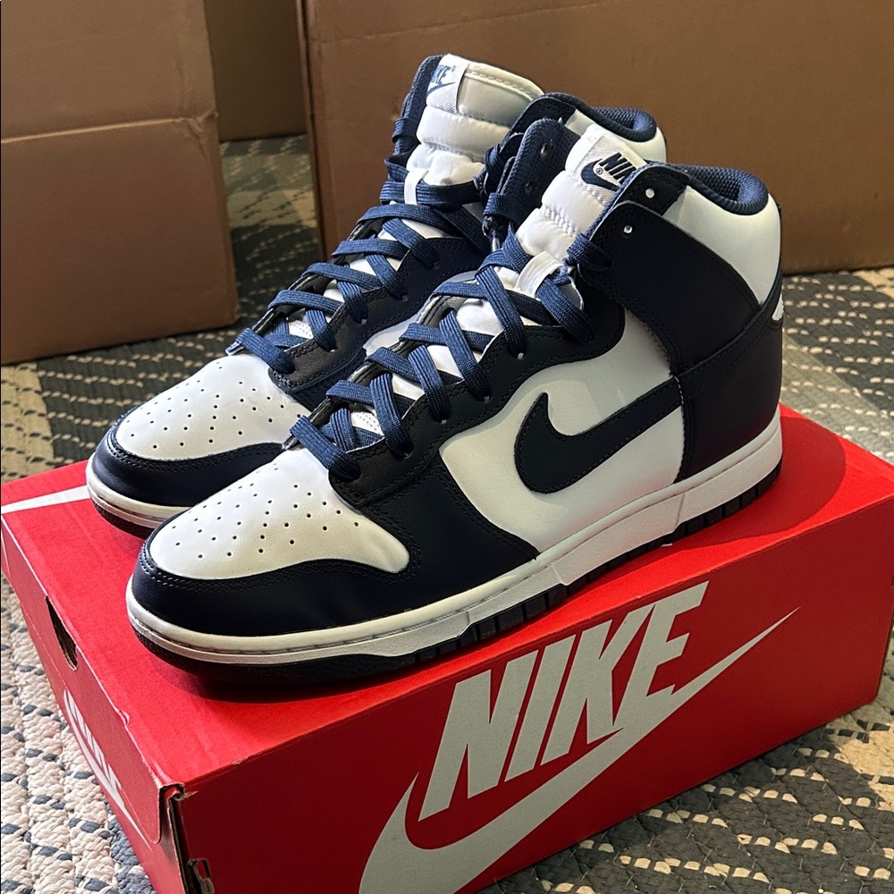 Nike Dunk Hi Retro white/midnight navy
